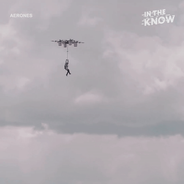 Cú nhảy dù từ “Drone” đầu tiên trên thế giới và ứng dụng to lớn trong tương lai! - 1 Cú nhảy dù từ “Drone” đầu tiên trên thế giới và ứng dụng to lớn trong tương lai! - 1