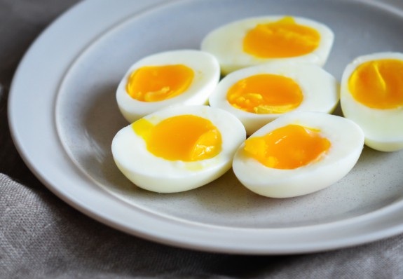 Người bị cholesterol cao có nên kiêng ăn trứng? - 2 Trứng là nguồn protein bổ dưỡng.