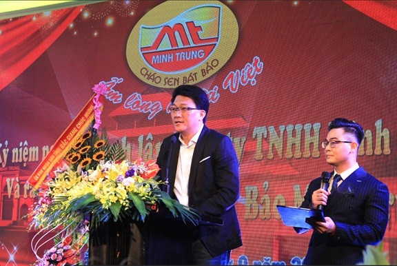 Doanh nhân Việt với trăn trở “làm sao để đất hoá thành vàng - 4 Ông Nick Hung – TGĐ công ty Hista-can – đối tác lâu năm của Minh Trung nói về tiềm năng của gạo sạch tại thị trường Đài Loan