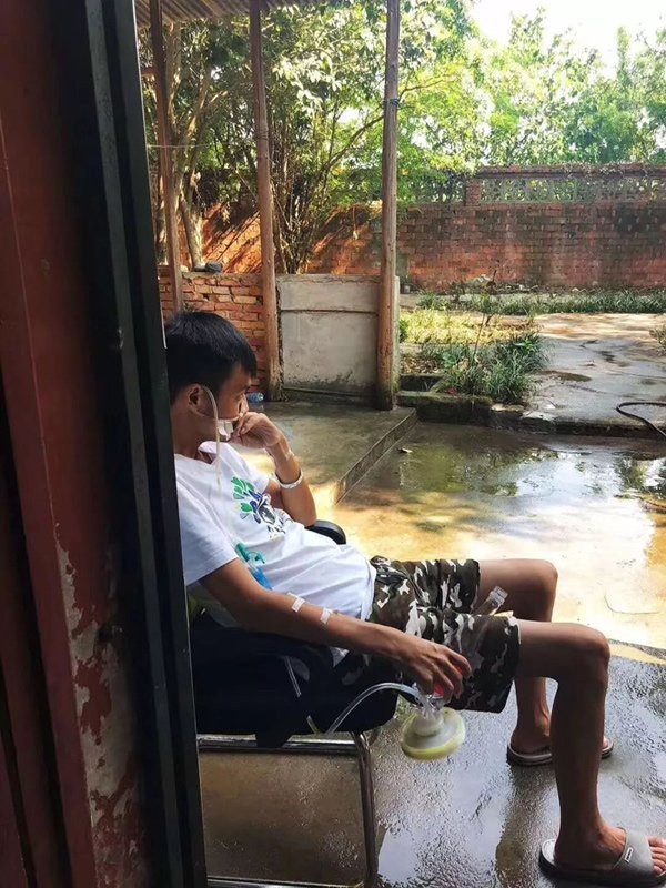 Doanh nhân trẻ mắc ung thư: Thức khuya con đường ngắn nhất tới nghĩa địa - 4 Lưu Lăng Phong chia sẻ về thói quen gây ra bệnh ung thư trong đó có thức khuya