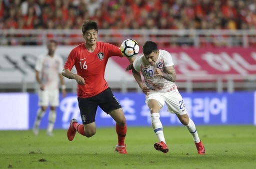 Son Heung Min tịt ngòi, Hàn Quốc bất phân thắng bại với Chile - 2
Hai đội hòa nhau với tỷ số 0-0