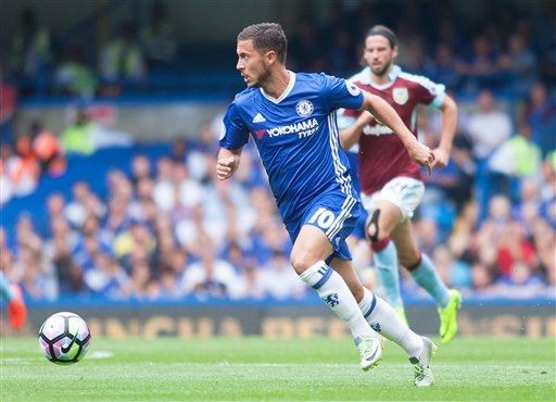 HLV Zidane hẹn Hazard cùng gia nhập MU - 1
Hazard là cầu thủ được nhiều đội bóng lớn mời chào