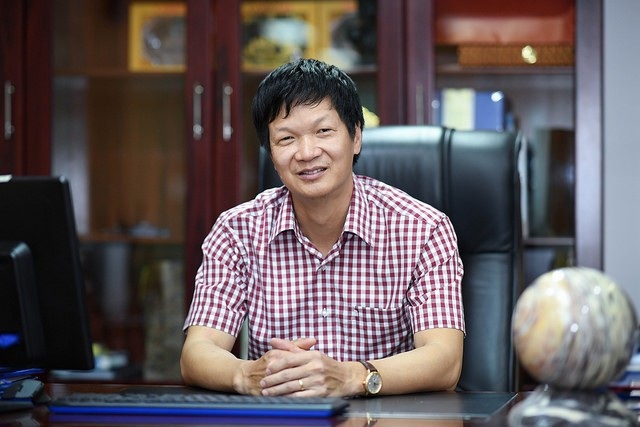 Viettel đã chuẩn bị những điều kiện tốt nhất để chuyển đổi thành công - 1
Phó TGĐ Viettel Telecom Nguyễn Việt Dũng chia sẻ về cuộc chuyển đổi mã mạng thuê bao 11 số sang 10 số