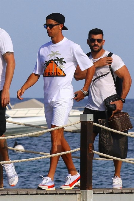 CR7 đã có một chuyến đi chơi vô cùng thoải mái