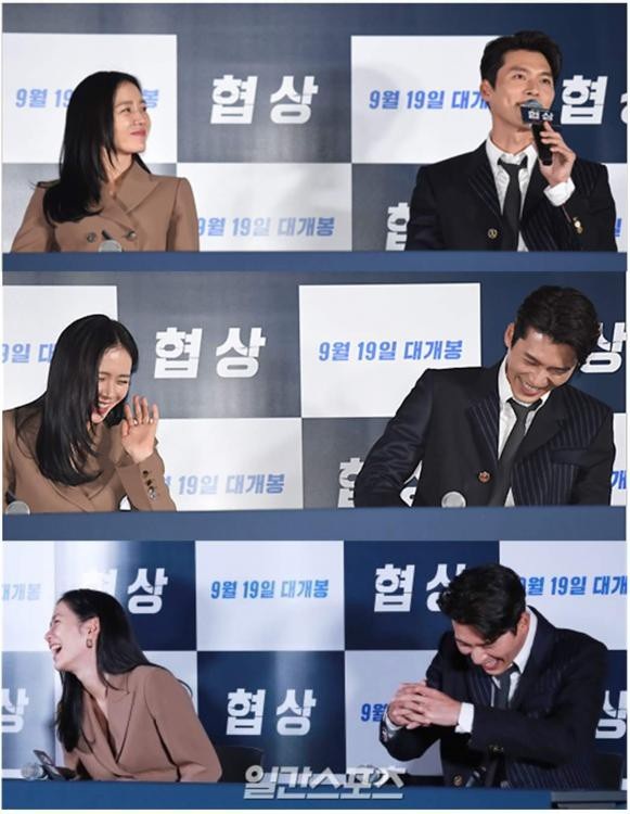 “Chị đẹp” Son Ye Jin chia sẻ bí quyết giữ gìn vẻ đẹp "trẻ mãi không già" - 4
Son Ye Jin và Hyun Bin dành cho nhau những lời có cánh trong họp báo giới thiệu bộ phim Negotiation tại Hàn Quốc.