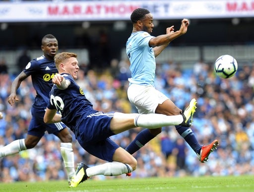 Man City 3-0 Fulham: Chênh lệch lớn về đẳng cấp - 6
Tốc độ của các cầu thủ Man City khiến hàng thủ của Fulham không theo kịp