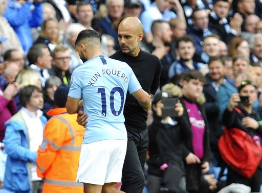 Man City 3-0 Fulham: Chênh lệch lớn về đẳng cấp - 3
Aguero sớm được rút khỏi sân