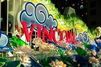 Vincom rộn ràng tuần lễ đón trung thu đoàn viên - 8 Vincom rộn ràng tuần lễ đón trung thu đoàn viên - 8