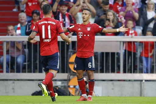 Bị “chọc giận”, Bayern Munich vùi dập Leverkusen - 2
Nhưng Bayern Munich đã xuất sắc ngược dòng giành chiến thắng với tỷ số 3-1