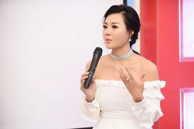 Hành động khó ngờ của Cường Đôla; phản ứng lạ của Nhã Phương cùng “tình cũ” Trường Giang - 6 “Tôi bị ám ảnh kinh hoàng khi quay cảnh bị 4-5 người đàn ông lực lưỡng hiếp dâm. Sau khi diễn, tôi đã lả đi vì kiệt sức”, nữ diễn viên phim “Quỳnh búp bê” chia sẻ. Thanh Hương nói, chị nhận nhiều lời mời khiếm nhã khi bộ phim Quỳnh búp bê phát sóng. Tuy nhiên, chị từ chối thẳng.