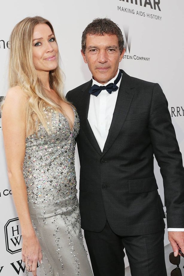 Antonio Banderas đẹp đôi bên bạn gái kém 21 tuổi - 6
Antonio Banderas từng kết hôn 2 lần và anh chia sẻ không có ý định làm đám cưới thêm lần nữa