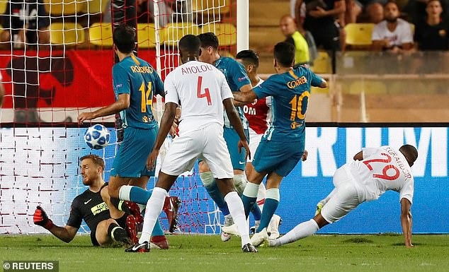 Diego Costa tỏa sáng, Atletico ngược dòng đánh bại Monaco - 11
Tình huống Grandsir mở tỷ số cho Monaco ở phút 18