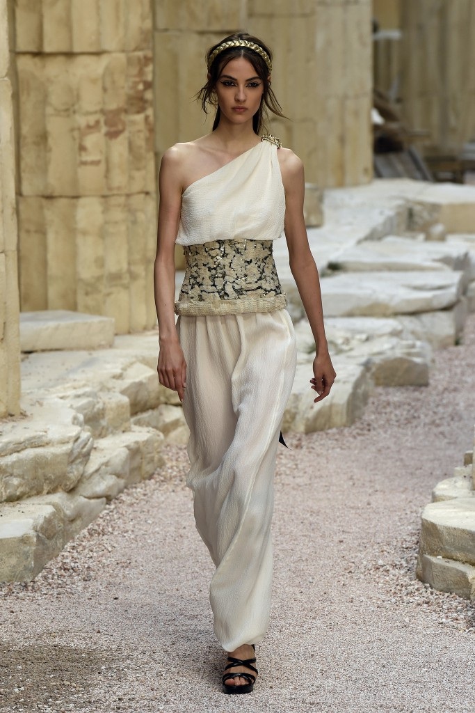 Nguồn cảm hứng đến từ xứ sở các vị thần Hy Lạp - 1