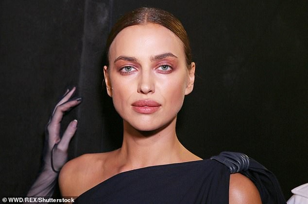 
Người đẹp Nga từng là gương mặt quảng cáo đắt giá của LOreal, Beach Bunny, Guess,Lacoste, Cesare Paciotti và Morellato
