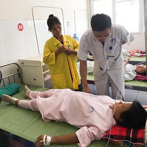 Hưng Yên: Đẻ tại nhà, sản phụ 34 tuổi vỡ tử cung nguy kịch - 1 Bệnh nhân hồi tỉnh sau ca mổ, nhưng tử cung bệnh nhân đã phải cắt bỏ hoàn toàn.
