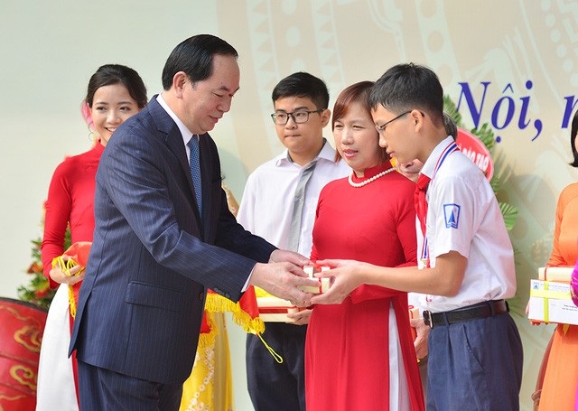 Ngày 1/9/2017, Chủ tịch nước Trần Đại Quang chúc mừng ngành giáo dục, các bậc phụ huynh và các em học sinh, sinh viên nhân dịp khai giảng năm học mới 2017-2018.
