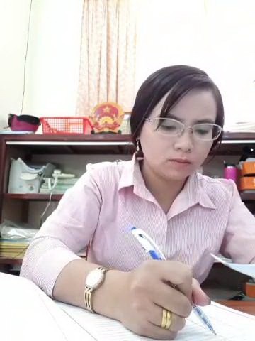 Nữ cán bộ văn thư xã ở Phú Quốc đi làm 3 ngày chưa về nhà - 1 Sau khi đến cơ quan làm việc từ ngày 19/9, đến nay chị Nguyễn Thị Ngọc Thắng vẫn chưa về nhà (ảnh: GĐ cung cấp)