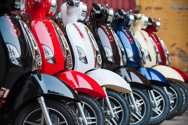 Xe máy mới lượn phố: Điều khiển từ xa, biết thông báo khi chủ bị tai nạn - 2