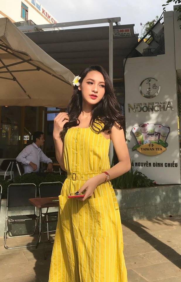 Sở hữu gương mặt đậm "chất Tây", thiếu nữ Ê đê bị hiểu nhầm là... con lai - 3 Chính vì sở hữu khuôn mặt xinh đẹp, sống mũi cao cùng đôi mắt sâu cuốn hút, Duyên Bkrông không ít lần bị hiểu nhầm là người nước ngoài, con lai.