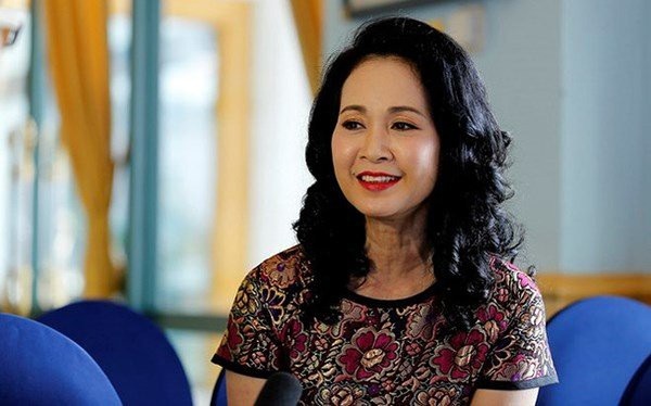 NSND Lan Hương tái xuất với phim về “chị dâu - em chồng” - 1 NSND Lan Hương sẽ gặp lại khán giả bằng vai mới tinh trong Sống chung với em chồng.