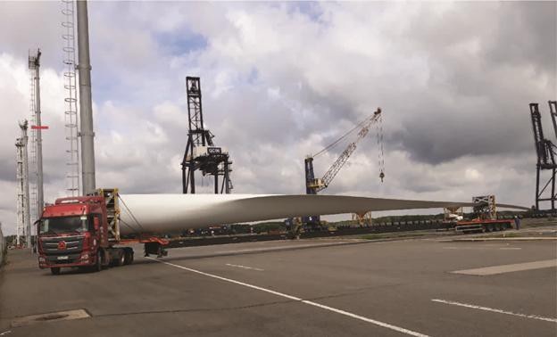 Hành trình vượt núi của những cánh quạt gió lớn nhất Việt Nam - 1 Những sải cánh turbine ngoại cỡ
