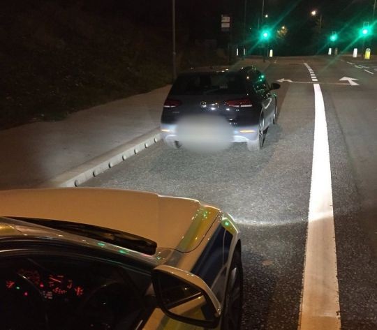 Nhóc 13 tuổi bị bắt vì lái xe 160 km/h trốn sự truy đuổi của cảnh sát - 1 Nhóc 13 tuổi bị bắt vì lái xe 160 km/h trốn sự truy đuổi của cảnh sát - 1