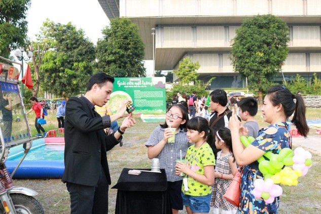 “Apax Land - Vùng đất thần tiên” thỏa lòng mong ước mùa trung thu 2018 - 4
Trẻ tự tin hơn khi tham gia đa dạng các trải nghiệm tại Apax Land.