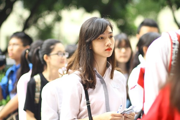 Thi THPT quốc gia 2019: Đề thi không phục vụ mục tiêu kỳ thi “2 trong 1” - 1
Chủ trương tổ chức kỳ thi THPT quốc gia với 2 mục tiêu vẫn chưa được khẳng định, gây khó khăn cho khâu xây dựng đề thi chuẩn hóa, trực tiếp ảnh hưởng tới chất lượng kỳ thi.