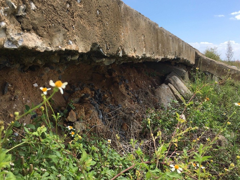 Quảng Bình:  Đê mới đầu tư xây dựng 5 năm đã xuống cấp nghiêm trọng! - Ảnh 3.