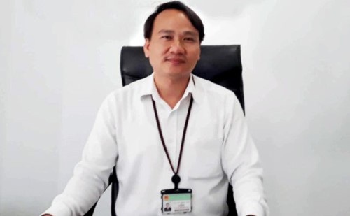 Đổi mới thi THPT quốc gia: Nên tăng cường giảng viên ĐH tham gia chấm thi - 1 Ông Nguyễn Đình Vĩnh - Giám đốc Sở GD&ĐT Đà Nẵng.