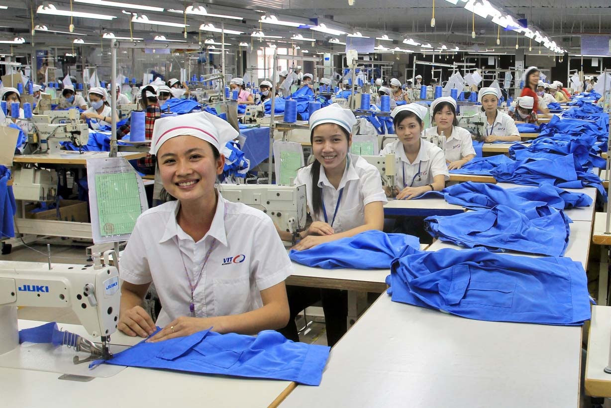 Hơn 75% nhân lực ngành dệt may đi về đâu trong cuộc cách mạng 4.0? - 1 Năm 2030 ngành Dệt may Việt Nam cần tới 210.000 lao động