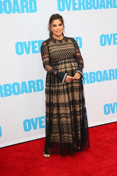 Eva Longoria sành điệu đưa con tới Pháp - 6
Eva và José kết hôn vào tháng 5/2016