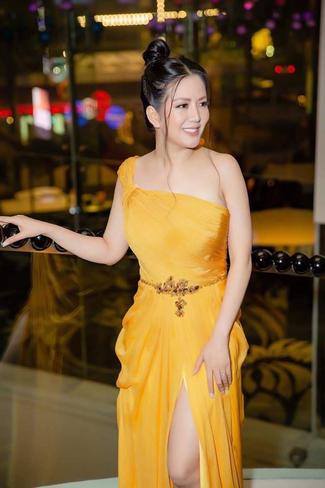 Đinh Hiền Anh lộng lẫy tại Hoa hậu doanh nhân toàn cầu - 1 Đinh Hiền Anh lộng lẫy tại Hoa hậu doanh nhân toàn cầu - 1