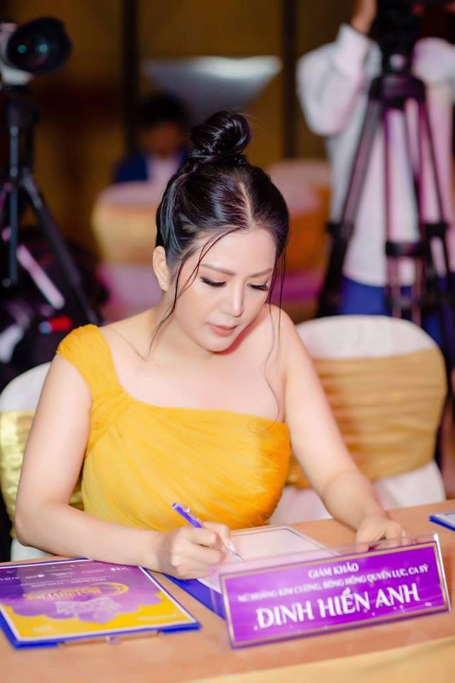 Đinh Hiền Anh lộng lẫy tại Hoa hậu doanh nhân toàn cầu - 3 Đinh Hiền Anh lộng lẫy tại Hoa hậu doanh nhân toàn cầu - 3