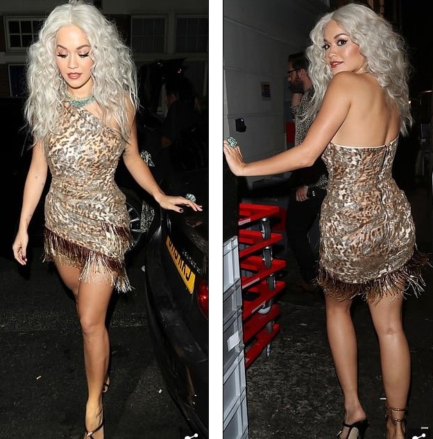 
Ca sỹ 28 tuổi khoe thân hình gợi cảm và quyến rũ
