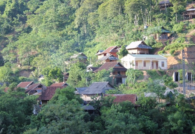 Câu chuyện ở những “huyện 30a” - 2 Bản làng Tương Dương từng bước khởi sắc