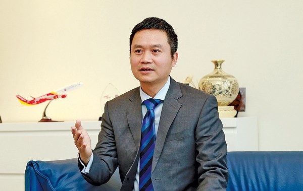 Ông Phạm Văn Thanh, Chủ tịch Petrolimex: Chúng tôi không còn là DN độc quyền! - 1
Ông Phạm Văn Thanh, Chủ tịch Petrolimex: Sự khác biệt là sau cổ phần hóa, Petrolimex công khai, minh bạch hơn/ Ảnh: GT