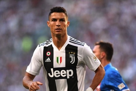 Dính nghi án hiếp dâm, C.Ronaldo vẫn tự nhận là người đàn ông hạnh phúc - 1 CR7 vừa tự tin phủ nhận scandal hiếp dâm