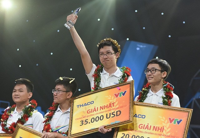 3 nhà vô địch đang nắm giữ kỷ lục của Đường lên đỉnh Olympia - 2 Phan Đăng Nhật Minh vô địch Olympia năm thứ 17