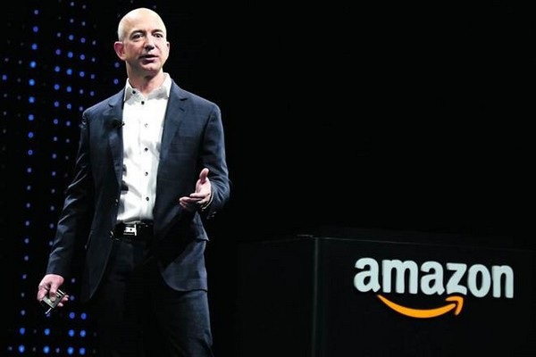 Tiếp bước Apple, Amazon trở thành hãng công nghệ thứ 2 cán mốc giá trị "nghìn tỷ USD" - 2 Nhờ Amazon, Jeff Bezos đã trở thành người giàu nhất trong lịch sử nhân loại