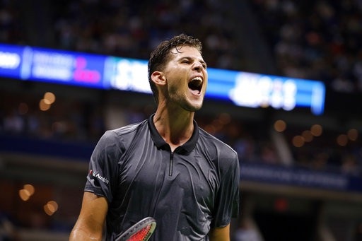 US Open: Nadal vào bán kết sau 5 giờ thi đấu vất vả trước Thiem - 1
Thiem gây ra rất nhiều khó khăn cho Nadal