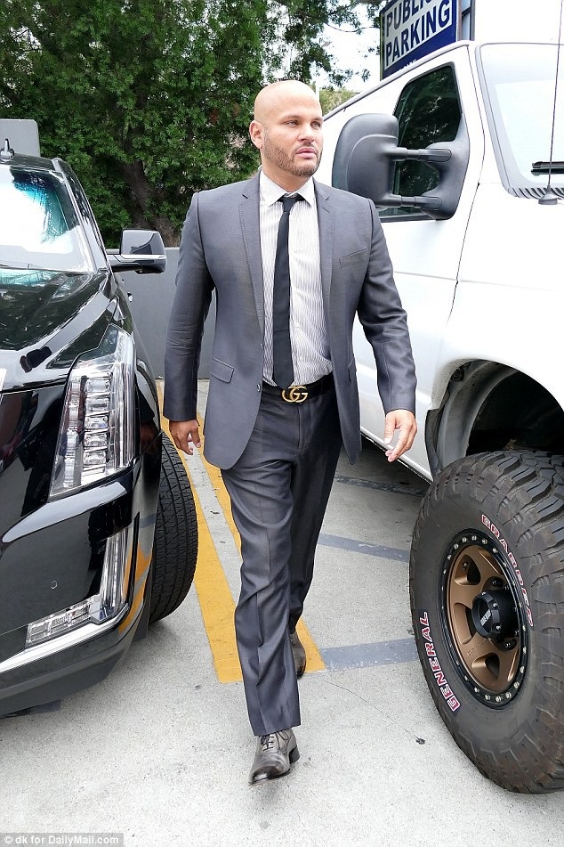 
Stephen Belafonte, chồng cũ của Mel B, đấu tranh đòi giành quyền nuôi con gái Madison, 7 tuổi, sau khi vợ cũ bị tố nghiện rượu.
