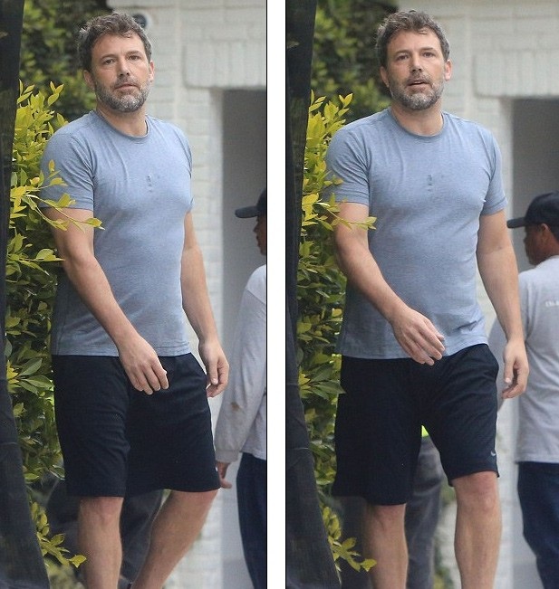 
Ben Afleck là một diễn viên, một đạo diễn và nhà sản xuất nổi tiếng tại Hollywood. Anh từng có cuộc hôn nhân đẹp với nữ diễn viên Jennfer Garner. Tuy nhiên, cặp đôi bất ngờ chia tay vào năm 2015 nhưng tới hiện tại, họ vẫn chưa hoàn tất thủ tục ly dị. Cặp đôi có với nhau 3 đứa con và từng được xem là một trong những cặp tình nhân đẹp nhất Hollywood.
