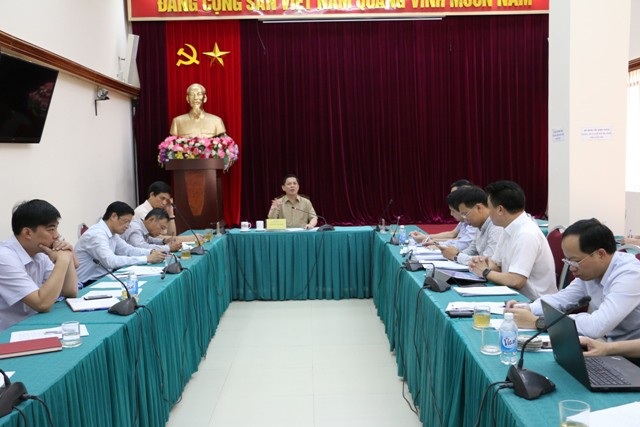 “Bao nhiêu giáo sư, tiến sỹ mà không sửa được mặt cầu Thăng Long!” - 1 Cuộc họp về sửa chữa mặt cầu Thăng Long sáng 6/9