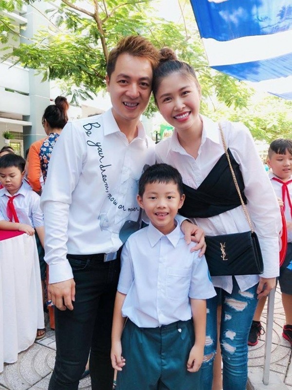 Sao Việt khoe ảnh đưa con đi học ngày khai giảng - 5