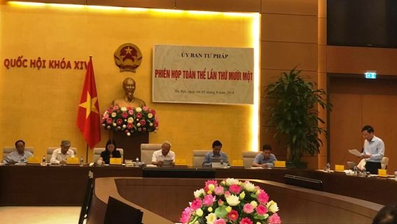 Phải kiên quyết xử lý nghiêm trách nhiệm người đứng đầu để xảy ra tham nhũng - 1
Uỷ ban Tư pháp của Quốc hội cho ý kiến vào báo cáo của Chính phủ về công tác PCTN năm 2018 (Ảnh: TH).