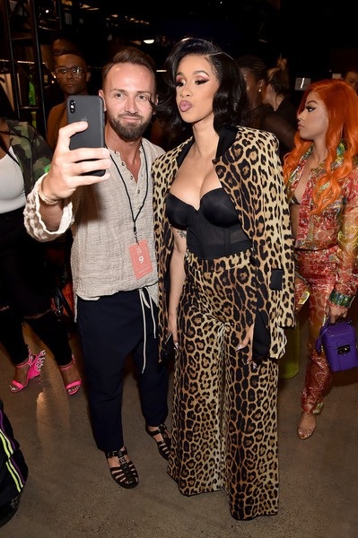 Cardi B khoe ngực khủng - 6
Tháng 7 vừa qua, ca sỹ gợi cảm sinh con gái đầu lòng Kulture Kiari Cephus