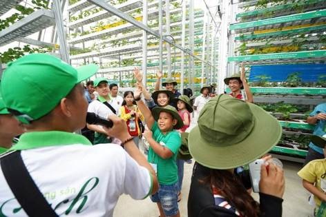 Tận mắt khám phá hành trình nông sản từ nông trường tới mâm cơm gia đình - 5 Tận mắt khám phá hành trình nông sản từ nông trường tới mâm cơm gia đình - 5