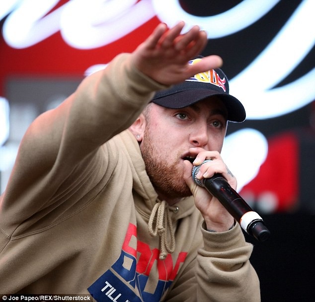Ngay trước khi qua đời, rapper 26 tuổi đã nói về cái chết - 3 Rapper Mac Miller tên thật là Malcolm McCormick.