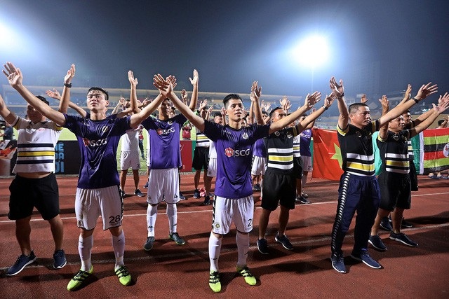 V-League 2018 hạ màn sớm và sự áp đảo của CLB Hà Nội - 2 Đội bóng của bầu Hiển trên đường phá các kỷ lục của giải đấu (ảnh: Gia Hưng)